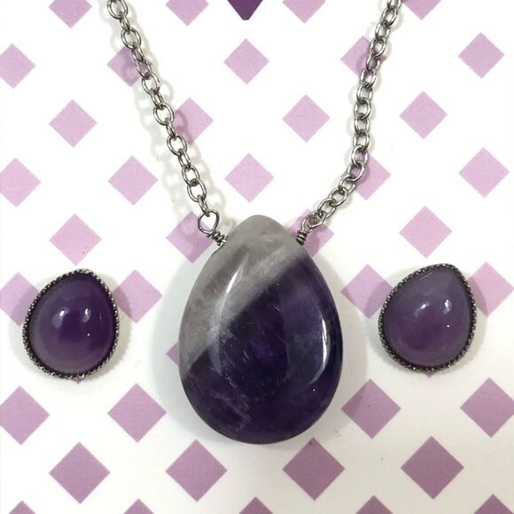 Amelia Rue Amethyst Drop Set Necklace Earrings - Picture 3 of 4